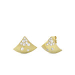 Σκουλαρίκια ασημένια επιχρυσωμένα σε σχήμα τρίγωνο