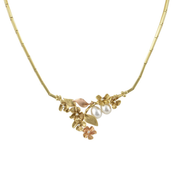 Κολιέ σε χρυσό Κ18 με δίχρωμα λουλούδια και μαργαριτάρια