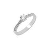 Δαχτυλίδι μονόπετρο με διαμάντια